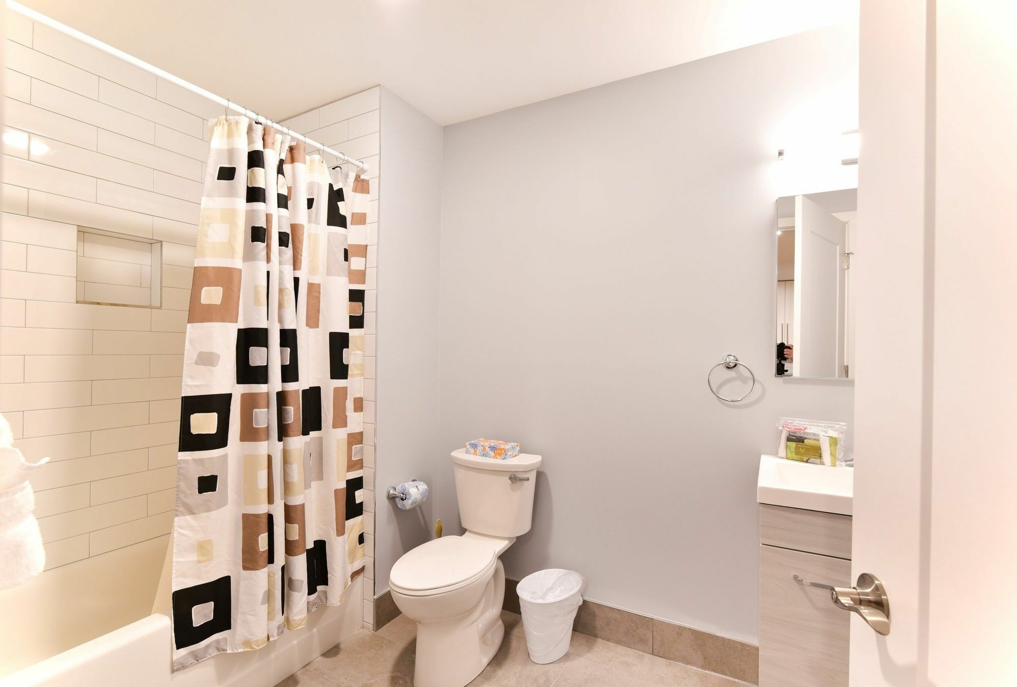 Global Luxury Suites At Longwood Brookline Eksteriør billede