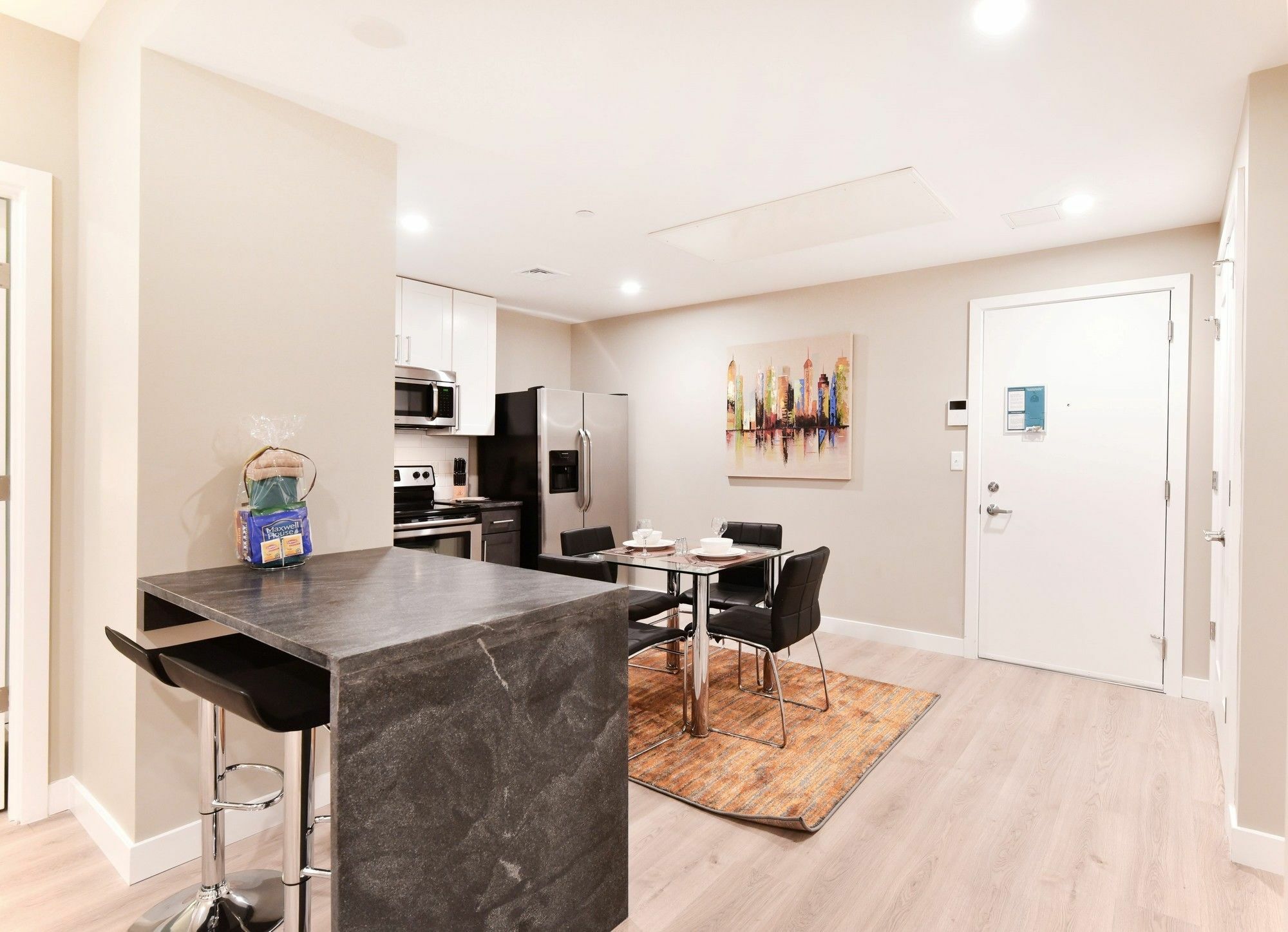 Global Luxury Suites At Longwood Brookline Eksteriør billede