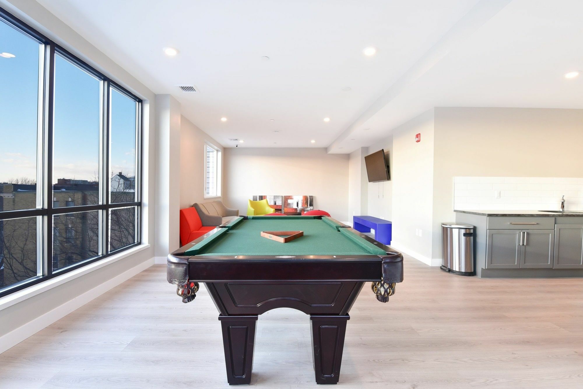 Global Luxury Suites At Longwood Brookline Eksteriør billede