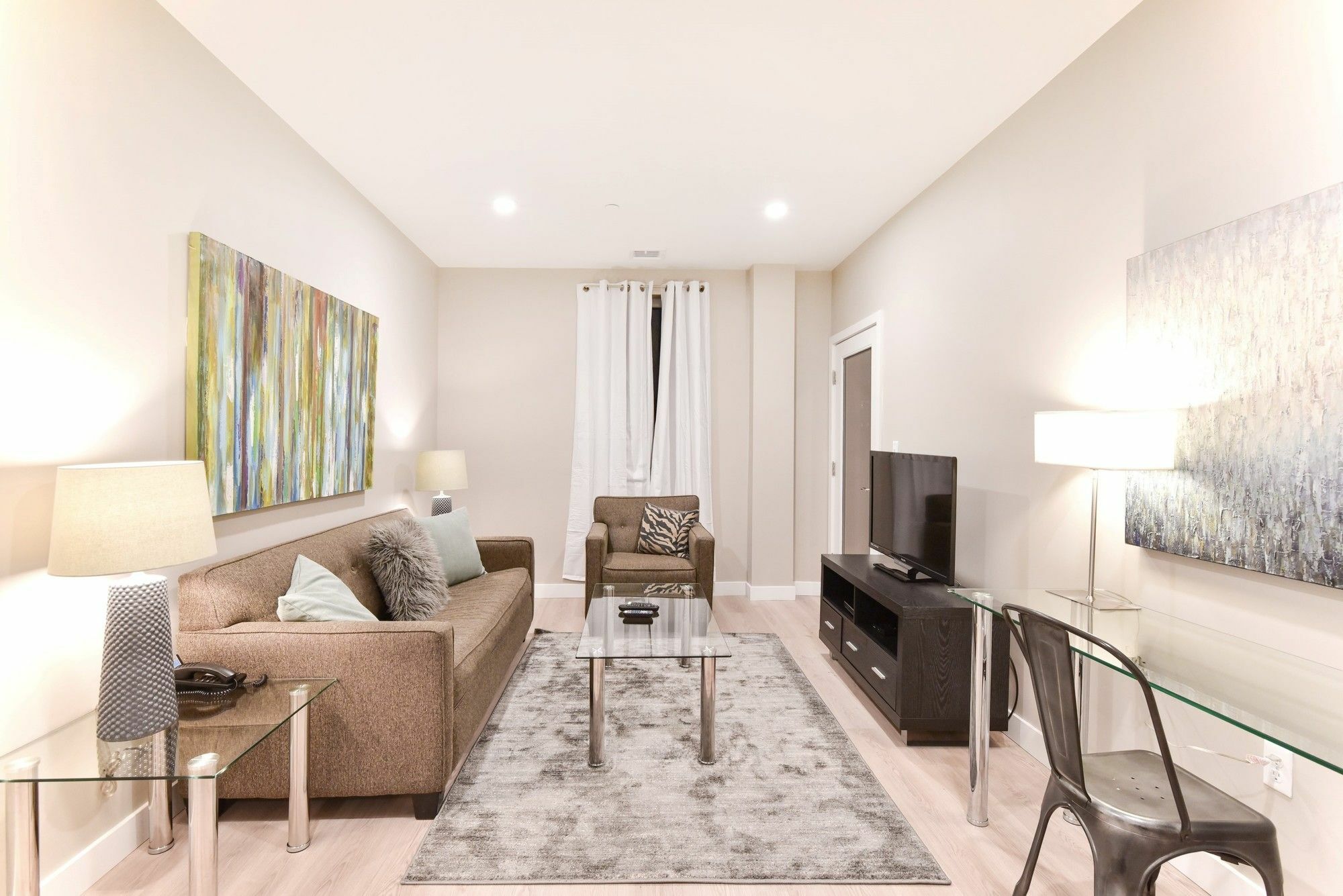 Global Luxury Suites At Longwood Brookline Eksteriør billede